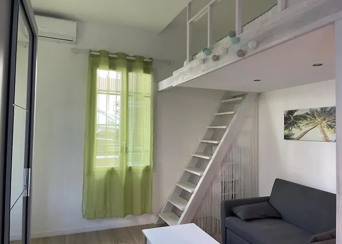 Beautiful With Terrace - Liberation Apartment *